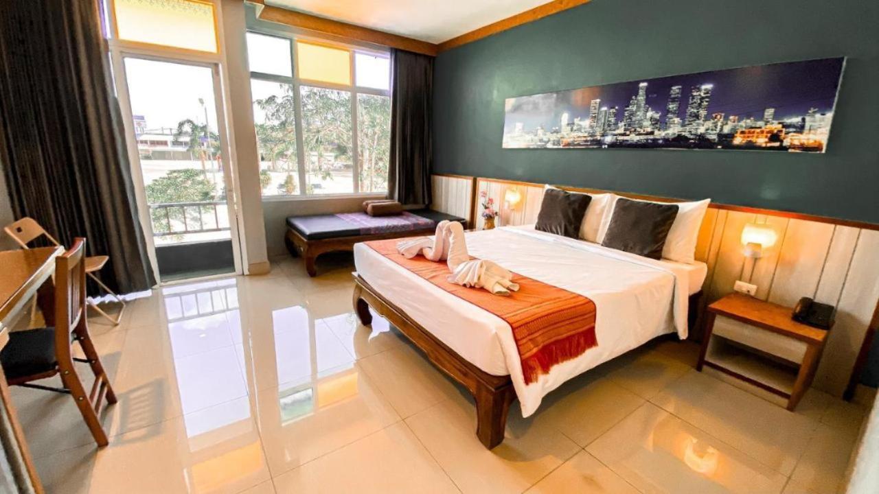 K2 Hotel @ Airport Surat Thani Exteriör bild